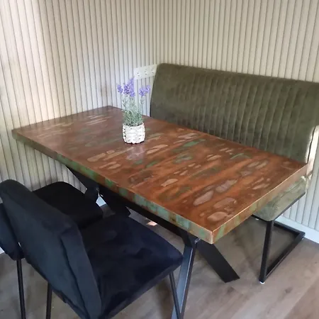 Chaletpark Kempenbos - 112 شاليه Diessen